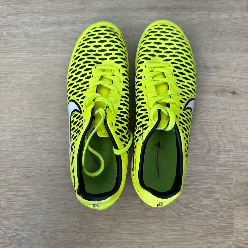 Nike Women’s Magista Opus FG